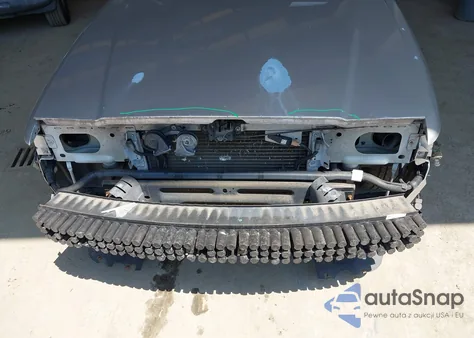 2005 Mercury Grand Marquis Ls/Lse from USA, damaged, VIN 2MEHM75W35X666628